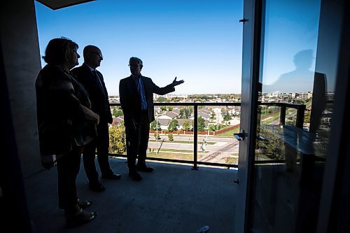 MIKAELA MACKENZIE / WINNIPEG FREE PRESS
	
Globe Capital Management president and CEO Richard Morantz (right) shows mayor Scott Gillingham and councillor Janice Lukes The Bolt, a luxury apartment block on Pembina, on Tuesday, Sept. 24, 2024. 

For Aaron Epp story.
Winnipeg Free Press 2024