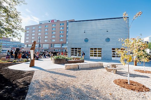 MIKE DEAL / FREE PRESS
Partners and community members honour the new outdoor gathering space at Circle of Life Thunderbird House by planting medicine gardens.
240924 - Tuesday, September 24, 2024.