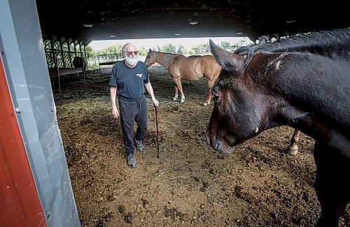 JOHN WOODS / FREE PRESS
Jim Shapiro, goose behaviour expert, is photographed on his farm in Winnipeg Tuesday, September 24, 2024. Shapiro&#x2019;s short documentary film &#x2018;Modern Goose&#x2019; explores how geese have adapted to urban environments.

Reporter: julia-simone