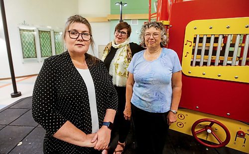 JOHN WOODS / FREE PRESS
WestEnd Commons (WECC) executive director Olga Rogozina, left, and board members Linda Dueck, right, and Laura Jackson are photographed at the WECC in Winnipeg Tuesday, September 24, 2024. WECC is planning a fundraiser to celebrate their 10 year anniversary.

Reporter: janine