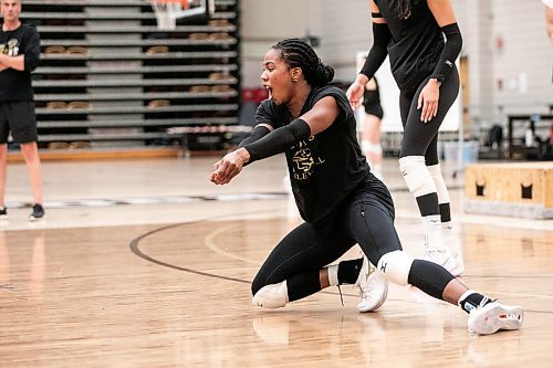 MIKAELA MACKENZIE / FREE PRESS
	
Fifth-year left side Light Uchechukwu at U of M women&#x573; volleyball practice at on Wednesday, Sept. 25, 2024. 

For sports story.
Winnipeg Free Press 2024