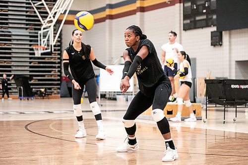 MIKAELA MACKENZIE / FREE PRESS
	
Fifth-year left side Light Uchechukwu at U of M women&#x573; volleyball practice at on Wednesday, Sept. 25, 2024. 

For sports story.
Winnipeg Free Press 2024