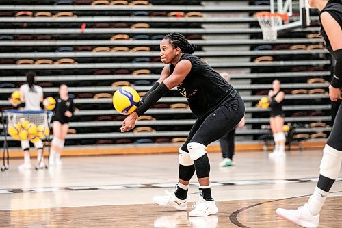 MIKAELA MACKENZIE / FREE PRESS
	
Fifth-year left side Light Uchechukwu at U of M women&#x573; volleyball practice at on Wednesday, Sept. 25, 2024. 

For sports story.
Winnipeg Free Press 2024