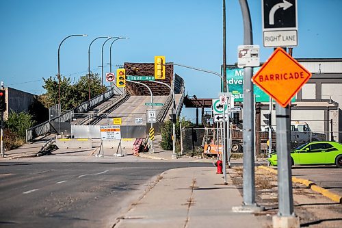 MIKAELA MACKENZIE / FREE PRESS
	
The shuttered Arlington Street Bridge on Wednesday, Sept. 25, 2024. Some city councillors recently heard preliminary options to repair the Arlington Bridge, though a long-awaited final report still hasn&#x574; been released.

For Joyanne story.
Winnipeg Free Press 2024