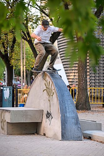 Mike Sudoma/Free Press
Jared Arnason boardslides an obstacle during Sk8 Skates Cube Bash event one of the first events to kick off the night
Sept 28, 2024
