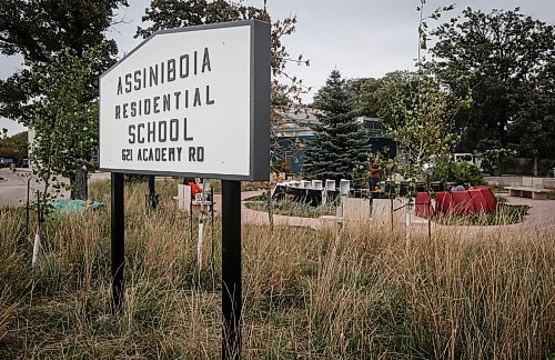 JOHN WOODS / FREE PRESS
People gather for National Day of Truth And Reconciliation or Orange Shirt Day in Manitoba at an Assiniboia Residential School memorial in Theodore Niizhotay Fontaine Park in Winnipeg Monday, September 30, 2024.  

Reporter: tyler