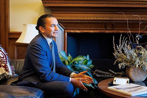 MIKE DEAL / FREE PRESS
Embargoed until October 3/24.  
Premier Wab Kinew during a one-on-one interview with reporter Carol Sanders in his office at the Manitoba Legislative Building Tuesday morning.
Reporter: Carol Sanders
241001 - Tuesday, October 01, 2024.