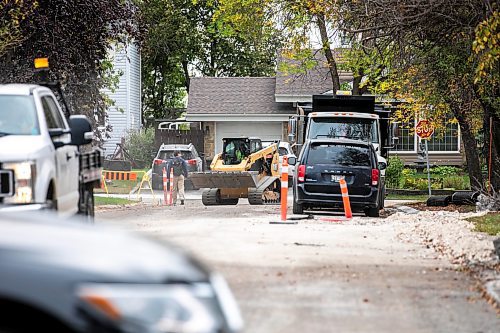 MIKAELA MACKENZIE / FREE PRESS
	
Construction at the end of Augusta Drive, near Greensboro Bay, on Tuesday, Oct. 1, 2024.

For long-term construction story.
Winnipeg Free Press 2024