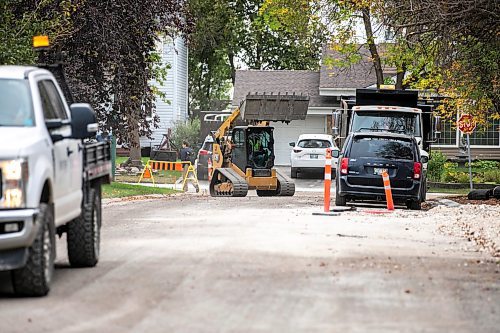 MIKAELA MACKENZIE / FREE PRESS
	
Construction at the end of Augusta Drive, near Greensboro Bay, on Tuesday, Oct. 1, 2024.

For long-term construction story.
Winnipeg Free Press 2024