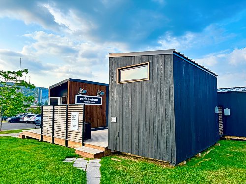 SHEL ZOLKEWICH / FREE PRESS
A visit to Duluth&#x2019;s Cedar and Stone Nordic Sauna includes a cold plunge into Lake Superior.