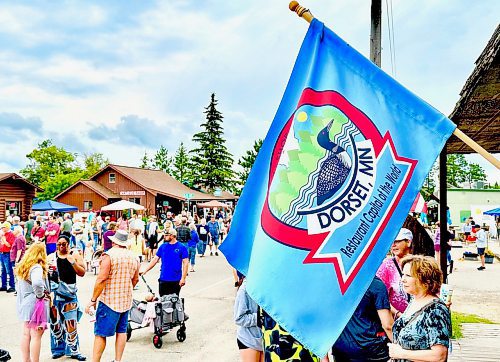 GORD MACKINTOSH / FREE PRESS
As the flag says, &#x2018;Restaurant Capital of the World.&#x2019;