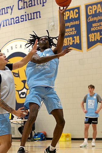 Jakarri Lindsey drives for a layup during BU men's basketball practice at Henry Champ Gymnasium on Wednesday. (Thomas Friesen/The Brandon Sun)