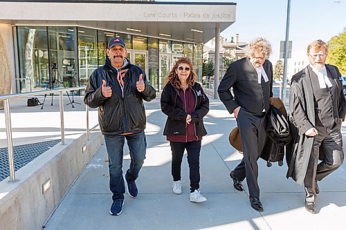 MIKE DEAL / FREE PRESS
Clarence Woodhouse gestures thumbs up while leaving court with his sister, Linda Anderson (centre), and lawyers, after he was acquitted and declared innocent of the killing that took place in Winnipeg in 1973.
Reporter: Katrina Clarke
241003 - Thursday, October 03, 2024.