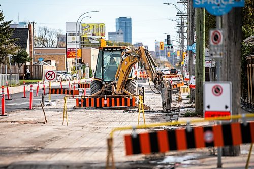 MIKAELA MACKENZIE / FREE PRESS
	
Construction on Ellice Avenue near Valour Road on Friday, Oct. 4, 2024.

For Joyanne story.
Winnipeg Free Press 2024