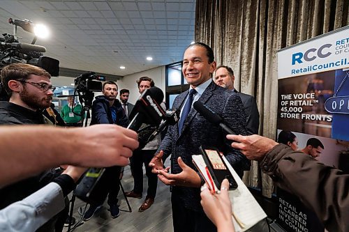 MIKE DEAL / FREE PRESS
Premier Wab Kinew, speaks to the media after talking to about 400 attendees at the Retail Crime Summit that was held at the RBC Convention Centre Friday.
Reporter: Nicole Buffie
241004 - Friday, October 04, 2024.