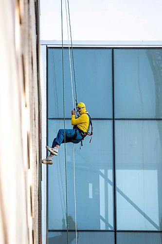 MIKAELA MACKENZIE / FREE PRESS
	
Ethan Burnell participates in the third annual Suspended Superheroes event at HSC Children&#x573; Hospital on Friday, Oct. 4, 2024.

For Malak story.
Winnipeg Free Press 2024