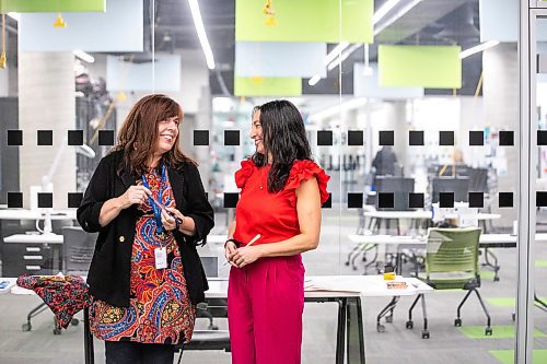 MIKAELA MACKENZIE / FREE PRESS
	
Makers-In-Residence Tracy Fehr (left) and Janet Murata in the IdeaMill at the Millennium Library on Monday, Oct. 7, 2024.

For AV story.
Winnipeg Free Press 2024