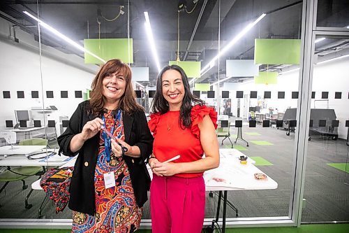 MIKAELA MACKENZIE / FREE PRESS
	
Makers-In-Residence Tracy Fehr (left) and Janet Murata in the IdeaMill at the Millennium Library on Monday, Oct. 7, 2024.

For AV story.
Winnipeg Free Press 2024