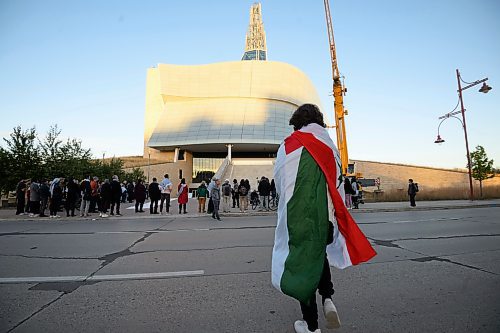 Mike Sudoma/Free Press
A group of pro Palestinian supporters gather outside of the Canadian Museum for Human Rights Monday to commemorate the 1 year anniversary of the Gaza conflict
October 7, 2024
