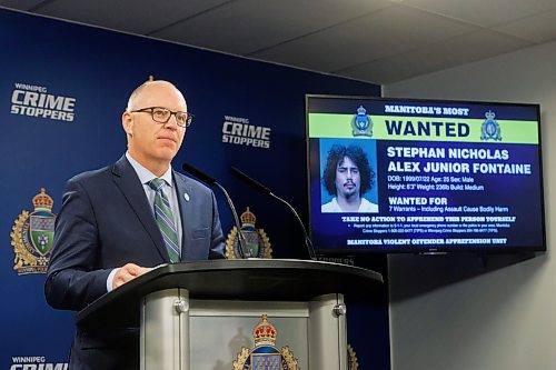 MIKE DEAL / FREE PRESS
Winnipeg Mayor Scott Gillingham speaks about the Manitoba Integrated Violent Offenders Apprehension Unit (MIVOAU) has conducted since they started operations and announce the launch of a new MIVOAU Most Wanted webpage during a press conference at the Winnipeg Police headquarters Tuesday morning.
WPS Inspector Jennifer McKinnon, RCMP Inspector Shawn Pike, Manitoba Justice Minister Hon. Matt Wiebe, Winnipeg Mayor Scott Gillingham, and Chair of Winnipeg Crime Stoppers Rob MacKenzie talk about the work that the Manitoba Integrated Violent Offenders Apprehension Unit (MIVOAU) has conducted since they started operations and announce the launch of a new MIVOAU Most Wanted webpage.
Reporter: Tyler Searle
241008 - Tuesday, October 08, 2024.