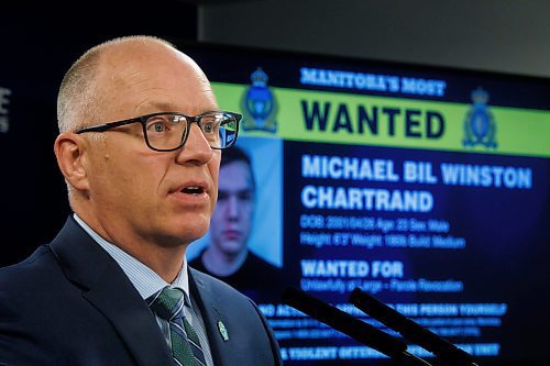 MIKE DEAL / FREE PRESS
Winnipeg Mayor Scott Gillingham speaks about the Manitoba Integrated Violent Offenders Apprehension Unit (MIVOAU) has conducted since they started operations and announce the launch of a new MIVOAU Most Wanted webpage during a press conference at the Winnipeg Police headquarters Tuesday morning.
WPS Inspector Jennifer McKinnon, RCMP Inspector Shawn Pike, Manitoba Justice Minister Hon. Matt Wiebe, Winnipeg Mayor Scott Gillingham, and Chair of Winnipeg Crime Stoppers Rob MacKenzie talk about the work that the Manitoba Integrated Violent Offenders Apprehension Unit (MIVOAU) has conducted since they started operations and announce the launch of a new MIVOAU Most Wanted webpage.
Reporter: Tyler Searle
241008 - Tuesday, October 08, 2024.