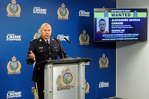 MIKE DEAL / FREE PRESS
RCMP Inspector Shawn Pike speaks about the Manitoba Integrated Violent Offenders Apprehension Unit (MIVOAU) has conducted since they started operations and announce the launch of a new MIVOAU Most Wanted webpage during a press conference at the Winnipeg Police headquarters Tuesday morning.
WPS Inspector Jennifer McKinnon, RCMP Inspector Shawn Pike, Manitoba Justice Minister Hon. Matt Wiebe, Winnipeg Mayor Scott Gillingham, and Chair of Winnipeg Crime Stoppers Rob MacKenzie talk about the work that the Manitoba Integrated Violent Offenders Apprehension Unit (MIVOAU) has conducted since they started operations and announce the launch of a new MIVOAU Most Wanted webpage.
Reporter: Tyler Searle
241008 - Tuesday, October 08, 2024.