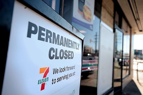 Ruth Bonneville / Free Press

Local 711 closures

Signs on the windows of 711 store at 665 McPhillips street at Selkirk Ave. says - Permanently Closing.  The Petro Canada gas station on the premises is also shut down.  

Many 711 stores have closed or are about to close due to many reasons including high crime.  

See story by Joyanne.   
 

Oct 8th , 2023
