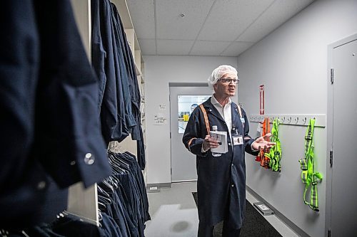 MIKAELA MACKENZIE / FREE PRESS
	
COO Henry Klassen at the new Bee Maid facility in Winnipeg on Tuesday, Oct. 8, 2024.

For Gabby story.
Winnipeg Free Press 2024