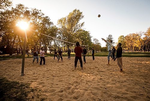 JOHN WOODS / WINNIPEG FREE PRESS
A group of friends play volleyball as they enjoy the warm weather and fall colours at Kildonan Park in Winnipeg Tuesday, October 8, 2024. The men are international students from Punjab and studying business administration at Providence University College.

Reporter: s/u