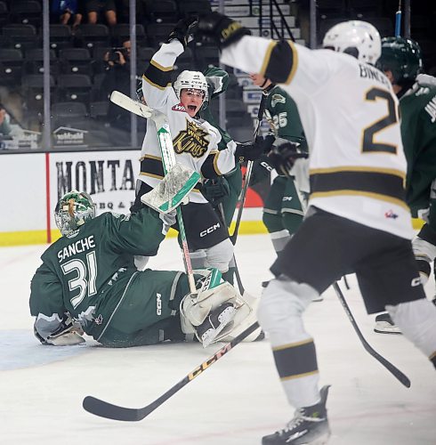 08102024
Easton Odut #39 and Ben Binder Nord #20 of the Brandon Wheat Kings celebrate a goal by Binder Nord during WHL action against the Everett Silvertips at Westoba Place on Tuesday evening.
(Tim Smith/The Brandon Sun)