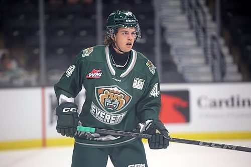 08102024
Kaeson Fisher #44 of the Everett Silvertips during WHL action at Westoba Place on Tuesday evening.
(Tim Smith/The Brandon Sun)