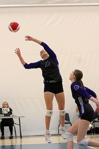 The Vikings have no shortage of depth, including Grade 11 setter Kaitlyn Couckuyt on a second line that pushes the starting group in practice. (Thomas Friesen/The Brandon Sun)