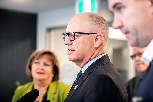 MIKAELA MACKENZIE / FREE PRESS
	
Mayor Scott Gillingham speaks at the new Oakdale Seniors Residence opening on Wednesday, Oct. 9, 2024.

For Joyanne story.
Winnipeg Free Press 2024