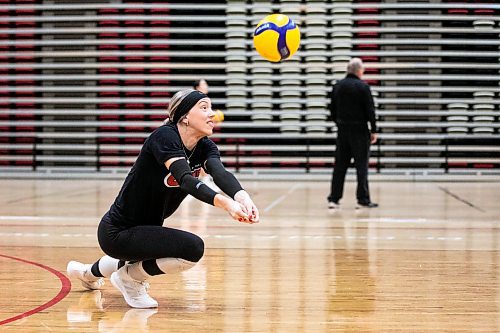 MIKAELA MACKENZIE / FREE PRESS
	
Wesmen women&#x573; volleyball player Jaya Dzikowicz during practice at the Duckworth Centre on Wednesday, Oct. 9, 2024.

For Mike Sawatzky story.
Winnipeg Free Press 2024