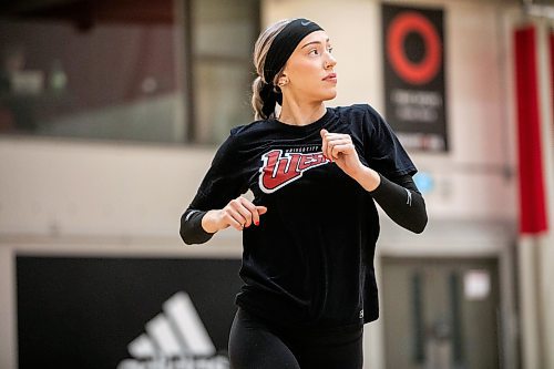 MIKAELA MACKENZIE / FREE PRESS
	
Wesmen women&#x573; volleyball player Jaya Dzikowicz during practice at the Duckworth Centre on Wednesday, Oct. 9, 2024.

For Mike Sawatzky story.
Winnipeg Free Press 2024