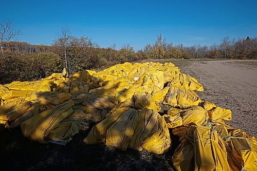 09102024
The underwater curtain that was briefly used this summer in an attempt to contain zebra mussels in Clear Lake sits near boat cove on Wednesday. 
(Tim Smith/The Brandon Sun)