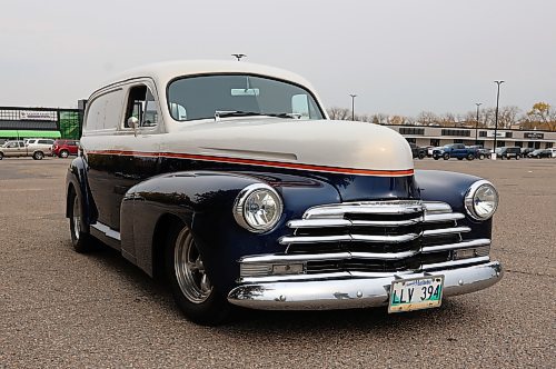 The front chrome bumper of Darrell Tomiski's 1948 Chevrolet Sedan Delivery. (Michele McDougall/The Brandon Sun)  
