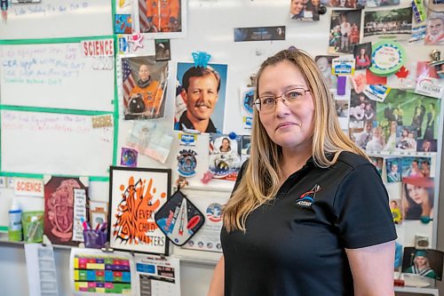 BROOK JONES / FREE PRESS
Grade 7 and 8 science, technology, engineering and math teacher Maria Nickel is pictured in her classroom at &#xc9;cole Stonewall Centennial School in Stonewall, Man., Thursday, Oct. 10, 2024. The 54-year-old teaches STEM 8 Option students about the Canadian Space Agency's Rover Driving Academy with the company's mission control. Student teams were able to command via a remote computer accesss program a rover on a simulated lunar surface that the Canaidan Space Agency is developing in Longueil, Que., to go to the moon's surface.