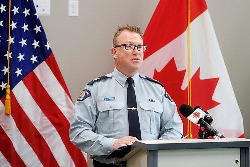 MIKE DEAL / FREE PRESS
Sergeant Lance Goldau, head of the Manitoba RCMP&#x2019;s Integrated Border Enforcement Team speaks during a press conference at the U.S. Border Control headquarters in Pembina, North Dakota, Thursday morning.
Manitoba RCMP officers and agents from United States Border Patrol met first in Pembina, North Dakota and then at Emerson, MB, Thursday morning, to talk about border safety and showcase some of the equipment used in preventing border incursions.
Reporter: Erik Pindera
241010 - Thursday, October 10, 2024.