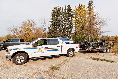 MIKE DEAL / FREE PRESS
Some RCMP equipment on display during a show-and-tell at the old border crossing in Emerson, MB, Thursday morning.
Manitoba RCMP officers and agents from United States Border Patrol met first in Pembina, North Dakota and then at Emerson, MB, Thursday morning, to talk about border safety and showcase some of the equipment used in preventing border incursions.
Reporter: Erik Pindera
241010 - Thursday, October 10, 2024.