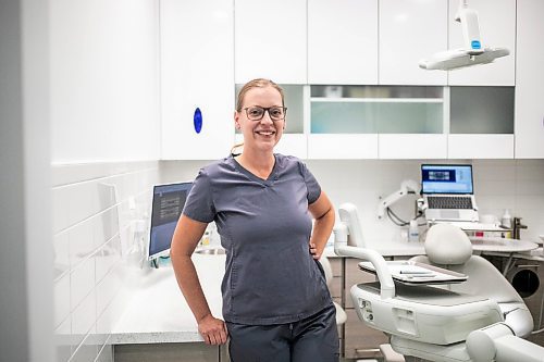 MIKAELA MACKENZIE / FREE PRESS
	
Dentist Carolyn Roberston at Harte Dental on Thursday, Oct. 10, 2024.

For AV story.
Winnipeg Free Press 2024