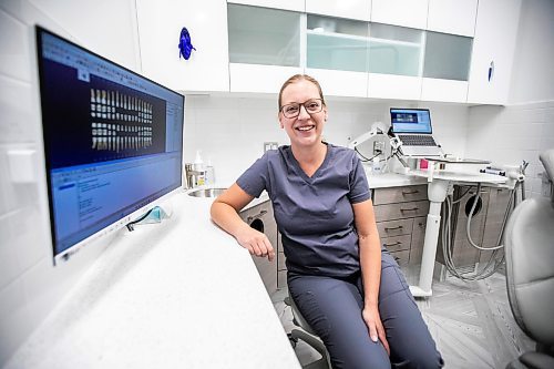 MIKAELA MACKENZIE / FREE PRESS
	
Dentist Carolyn Roberston at Harte Dental on Thursday, Oct. 10, 2024.

For AV story.
Winnipeg Free Press 2024