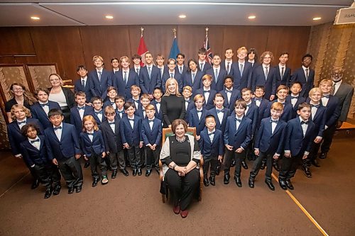 BROOK JONES/FREE PRESS
The Winnipeg Boys Choir is celebrating its centennial this year. Members of the local choir are pictured with Manitoba Lt.-Gov. Anita Neville (sitting) at Government House in Winnipeg, Man., Thursday, Oct. 10, 2024.