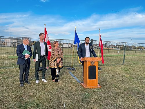 Gabrielle Piché / FREE PRESS
Masroor Khan, president of the South Winnipeg Community Centre Board, speaks at a news conference announcing two cricket pitches Saturday. From the left, he’s joined by Terry Duguid, MP for Winnipeg South; David Pankratz, MLA for Waverley; and Coun. Janice Lukes (Waverley West).