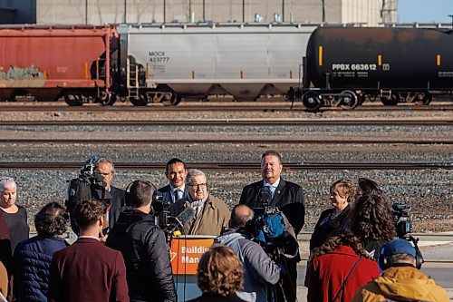 MIKE DEAL / FREE PRESS
Premier Wab Kinew announces that his government has selected selecting Lloyd Axworthy as study lead to determine the feasibility of relocating Winnipeg&#x2019;s rail lines, during a press conference at the edge of the Canadian Pacific Railway rail yards, Tuesday morning.
Reporter: Chris Kitching
241015 - Tuesday, October 15, 2024.