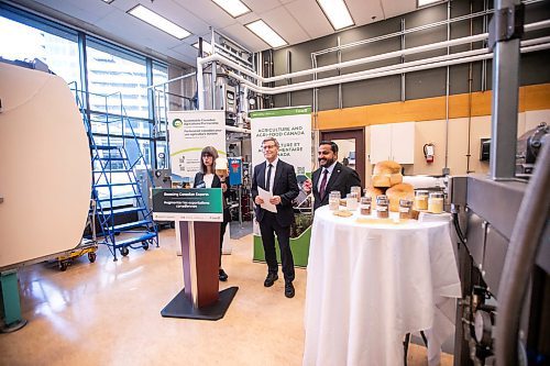 MIKAELA MACKENZIE / FREE PRESS
	
Elaine Sopiwnyk, VP of technical services at Cereals Canada (left), Terry Duguid, MP for Winnipeg South, and Dean Dias, CEO of Cereals Canada, announce investments in Canadian cereals at the Cereals Canada Pasta Lab on Tuesday, Oct. 15, 2024.

For Martin Cash story.
Winnipeg Free Press 2024