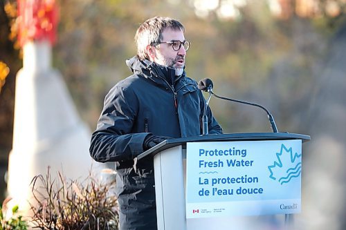 Ruth Bonneville / Free Press

LOCAL - Cdn Water Agency

Steven Guilbeault, Minister of Environment and Climate Change, speaks at the Launch of Canada Water Agency at The Forks Historic Port Wednesday. Terry Duguid, Special Advisor for Water, joins him along with several  other government leaders at the podium on the banks of the Assiniboine River.    


Oct 16th , 2023
