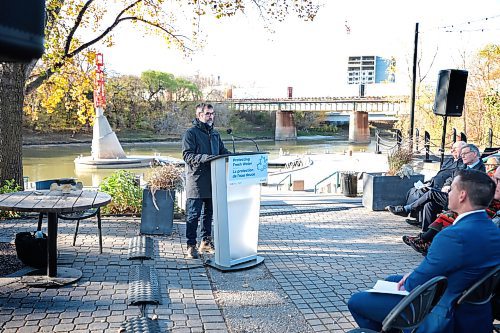 Ruth Bonneville / Free Press

LOCAL - Cdn Water Agency

Steven Guilbeault, Minister of Environment and Climate Change, speaks at the Launch of Canada Water Agency at The Forks Historic Port Wednesday. Terry Duguid, Special Advisor for Water, joins him along with several  other government leaders at the podium on the banks of the Assiniboine River.    


Oct 16th , 2023
