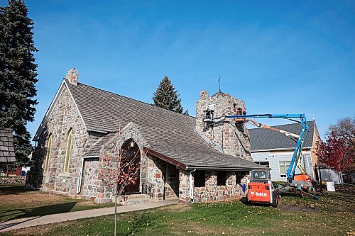 15102024
Rudy Leroy with Leroy Masonry and Rocky Siemens with Siemens Construction work on replacing wood vents on St. Mary&#x2019;s Anglican Church in Virden. Construction of the stone church began in 1892. 
(Tim Smith/The Brandon Sun) 