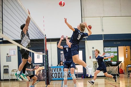 BROOK JONES / FREE PRESS
The River East Kodiaks varsity boys volleyball team earned a victory over the visiting Garden City Gophers in three straight sets (26-24, 25-14, 25-18-) in AAAA KPAC Tier 1 volleyball action at River East Collegiate in Winnipeg, Man., Wednesday, Oct. 16, 2024. Pictured: River East Kodiaks Tanner Naghtigall (No. 8), who plays middle, goes up for the hit after being set the volleyball by teammate Matthew Brown (No. 4).